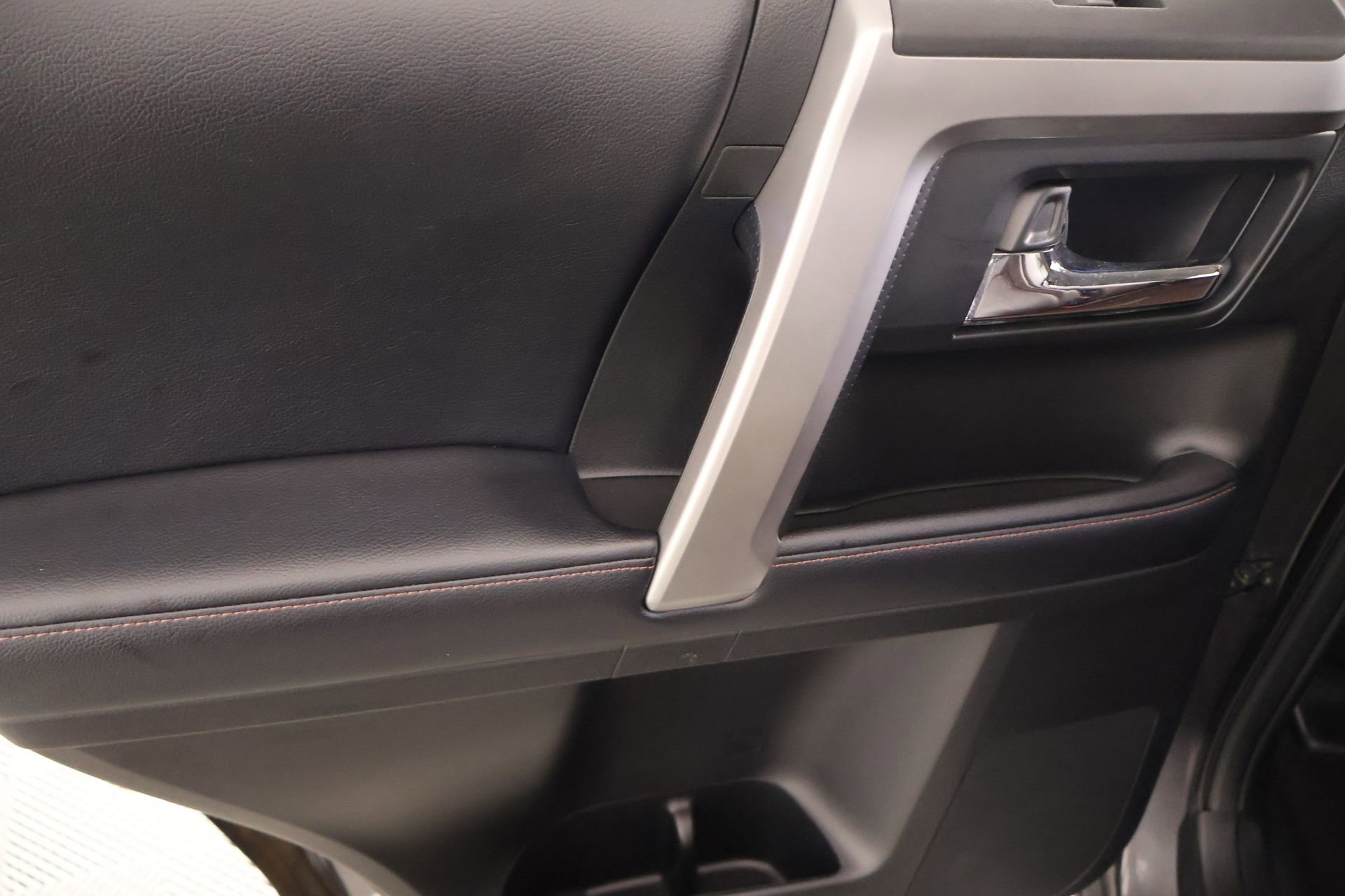 Used 2019 Toyota 4Runner Limited image 17