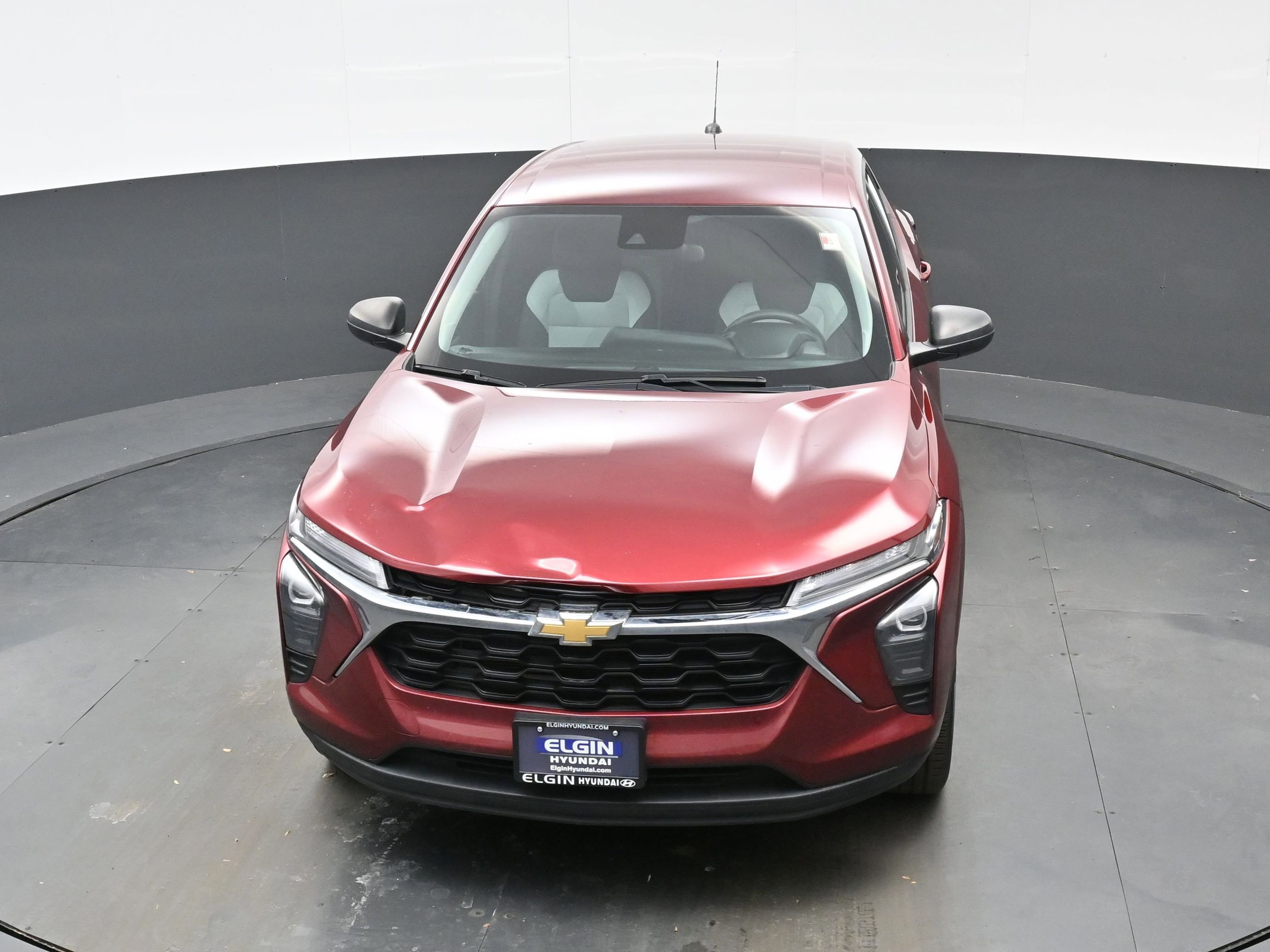 Used 2024 Chevrolet Trax LS w/ Driver Confidence Package image 38