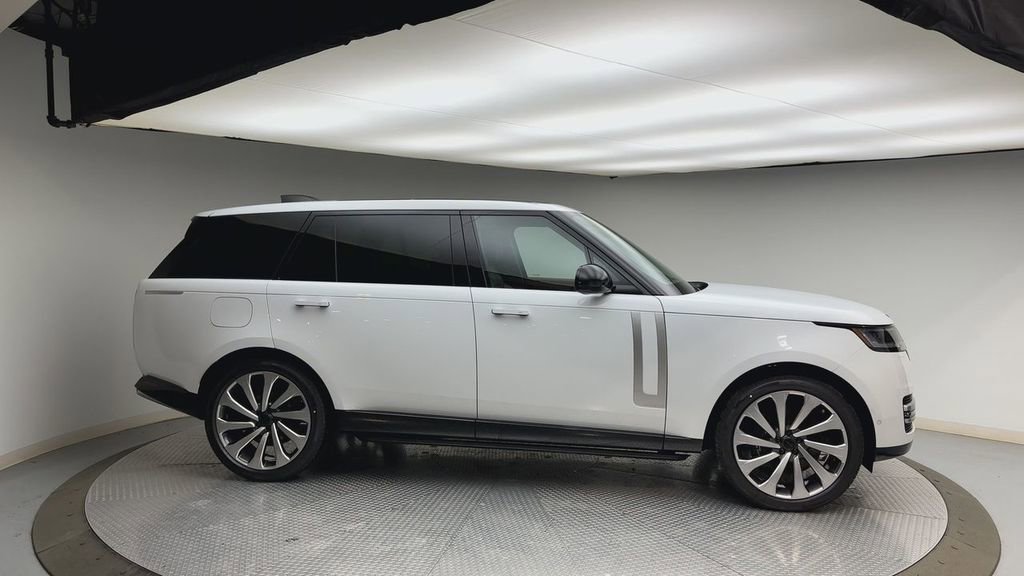 New 2026 Land Rover Range Rover Long Wheelbase Autobiography image 9