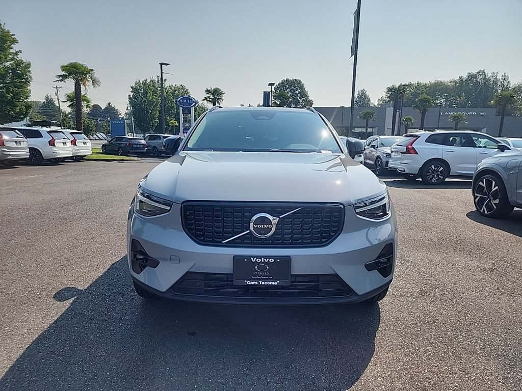 New 2026 Volvo XC40 B5 Plus w/ Protection Package Premier AWD/4WD image 9