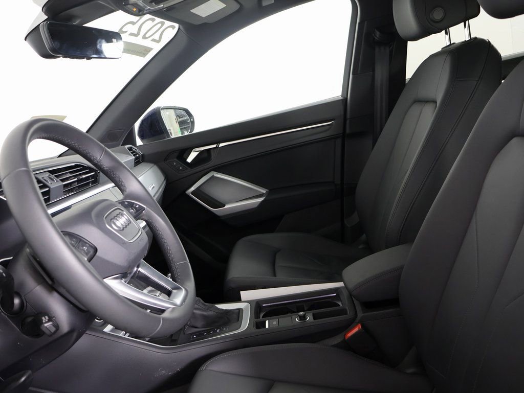 Certified 2025 Audi Q3 2.0T Premium w/ Convenience Package image 20