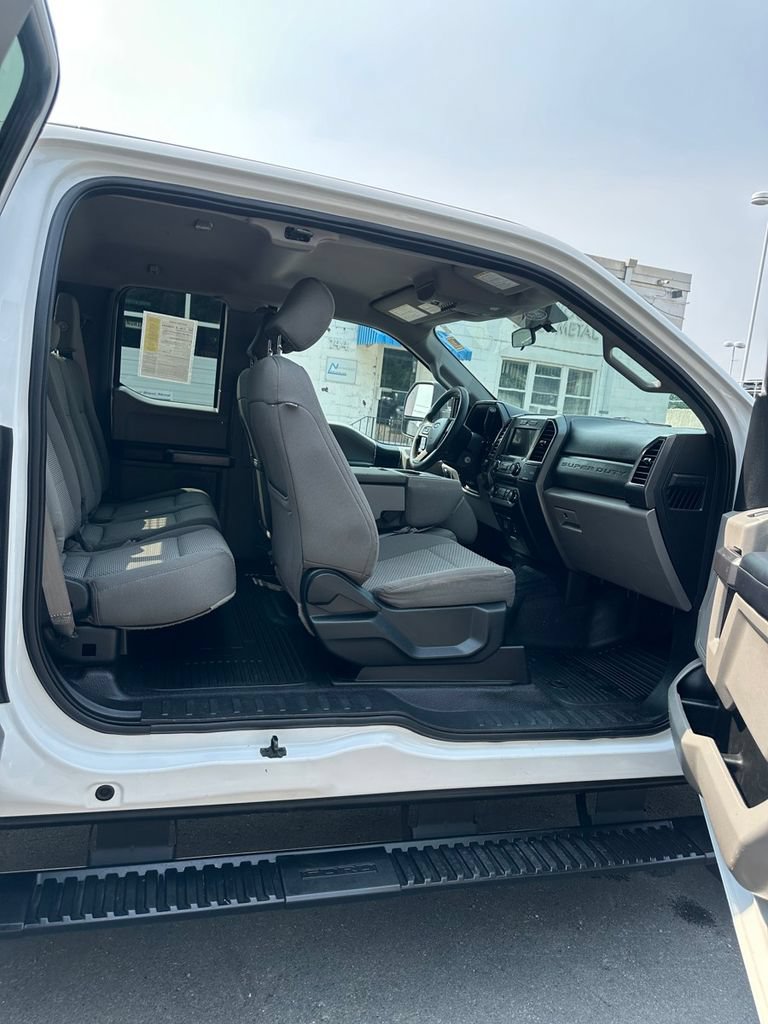 Used 2018 Ford F350 XLT w/ XLT Value Package AWD/4WD image 34