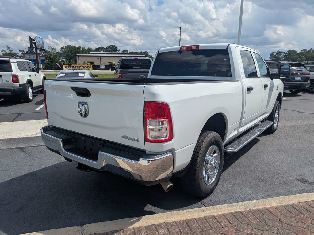 Used 2023 RAM 3500 Tradesman w/ Chrome Appearance Group AWD/4WD image 5