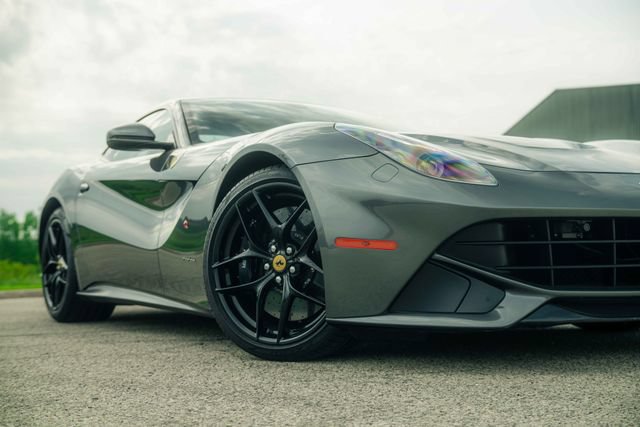 Used 2015 Ferrari F12 Berlinetta RWD image 38