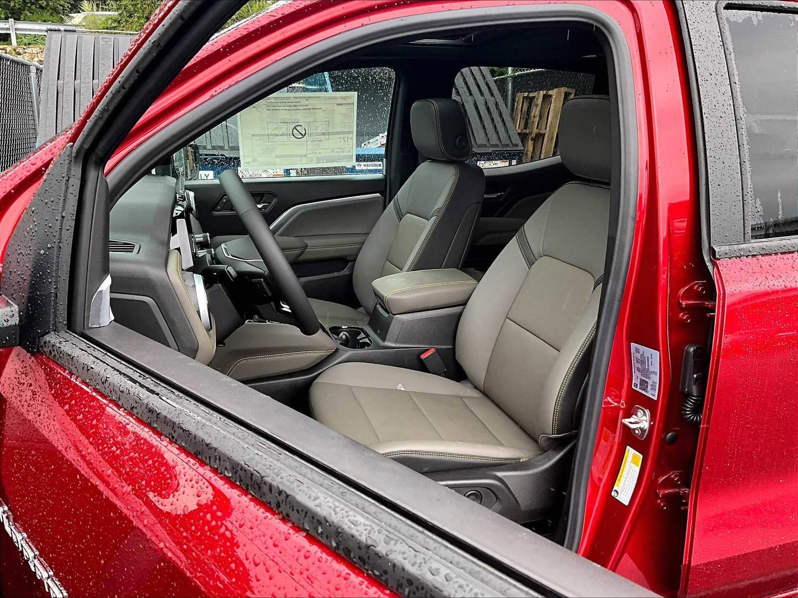 New 2025 Chevrolet Colorado ZR2 w/ Midnight Edition image 11