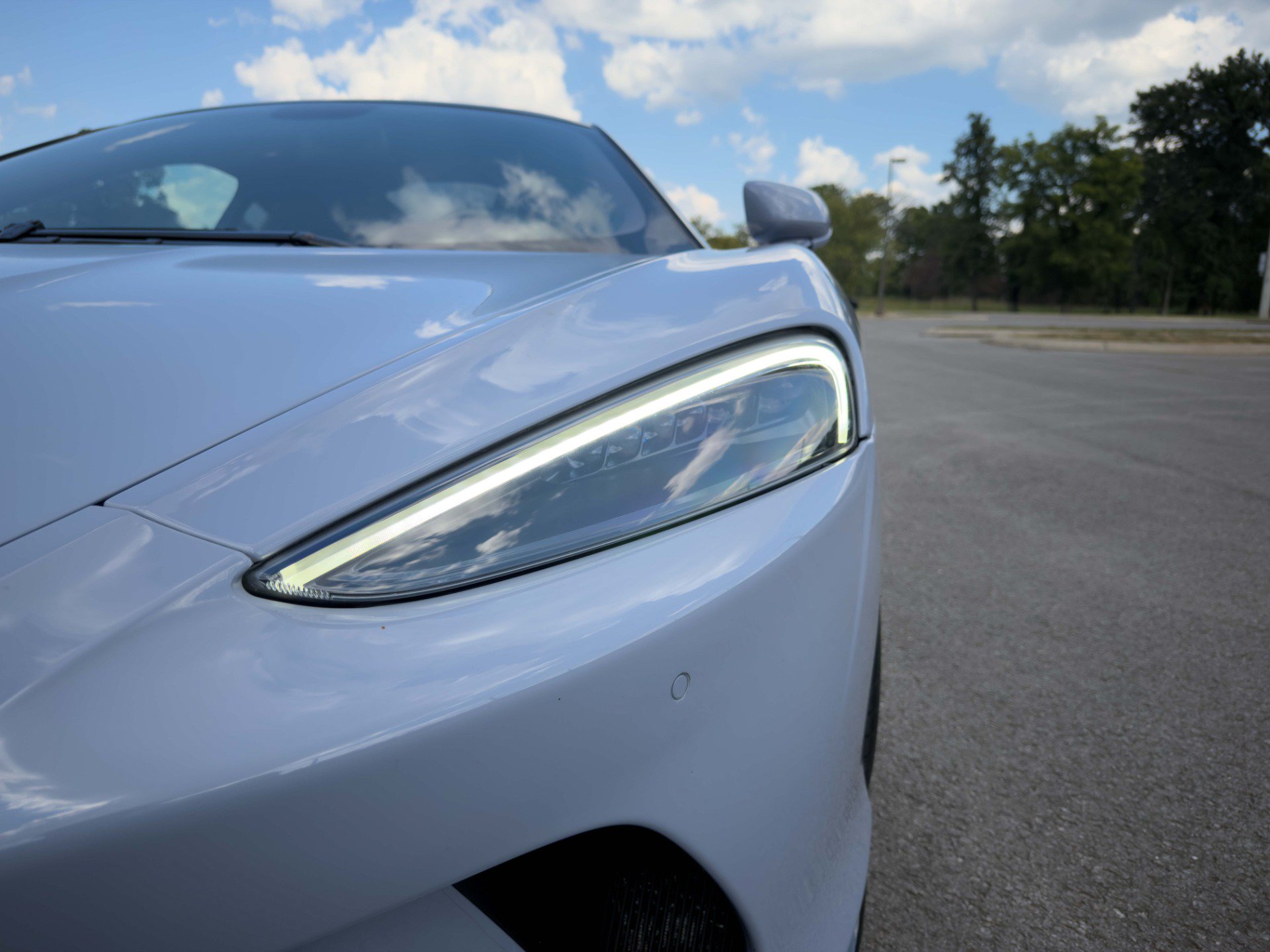 Used 2020 McLaren GT RWD image 26