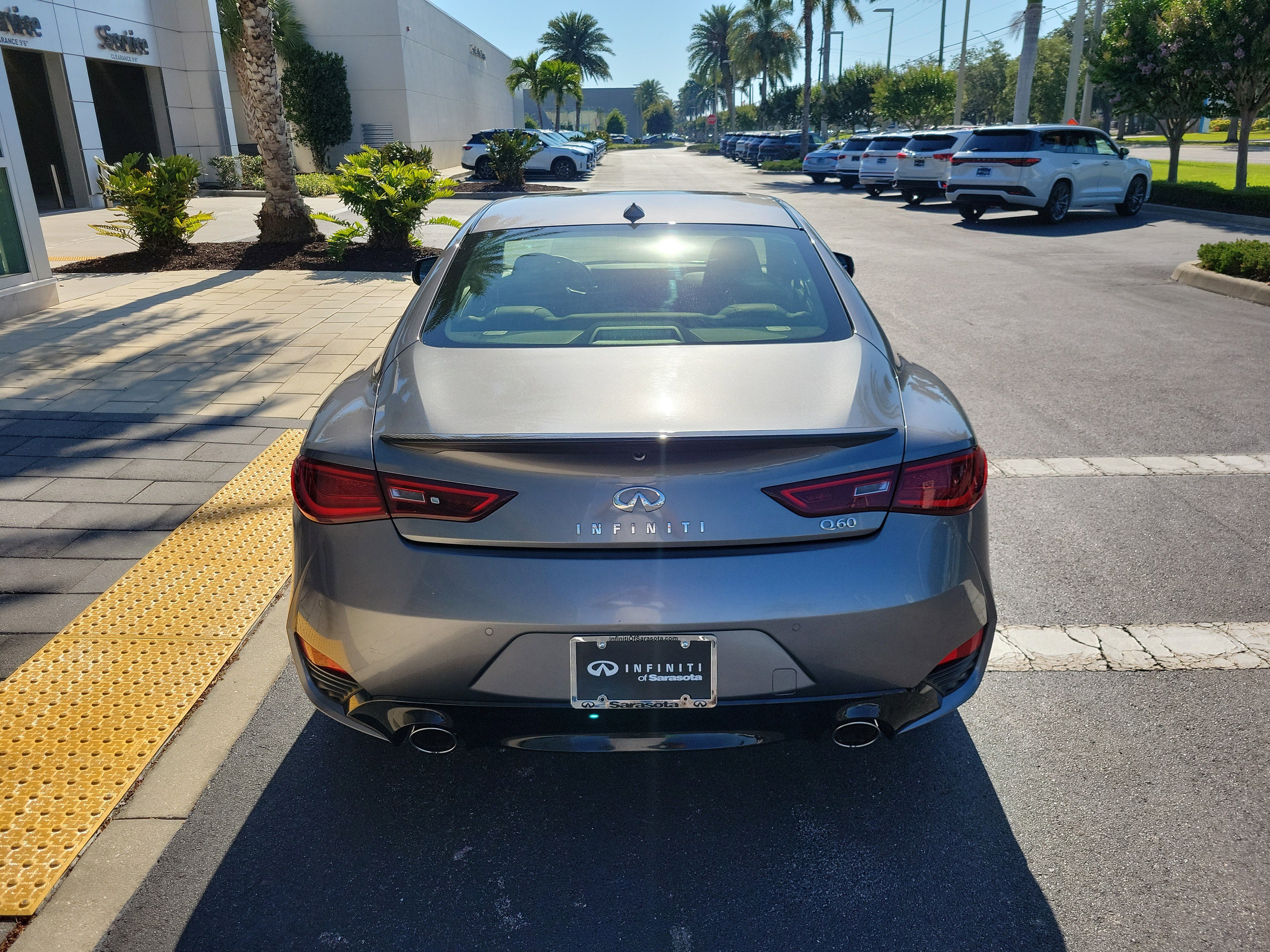 Used 2022 INFINITI Q60 3.0t Luxe w/ Cargo Package RWD image 5