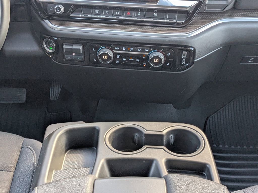 Used 2025 Chevrolet Silverado 2500 LT w/ Convenience Package image 18