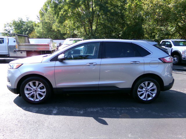Used 2023 Ford Edge Titanium image 6