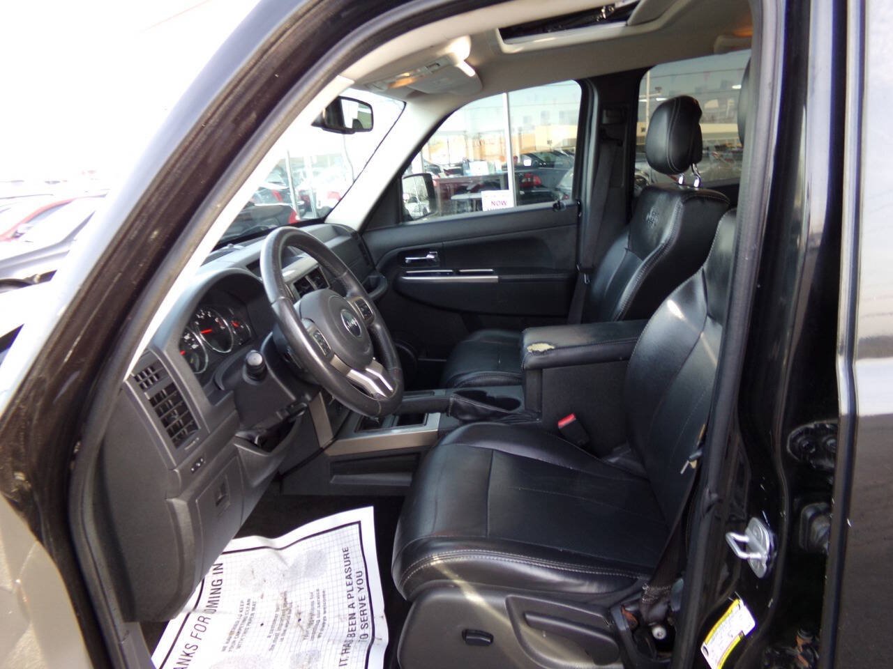 Used 2012 Jeep Liberty Limited Jet w/ Comfort/Convenience Group AWD/4WD image 9