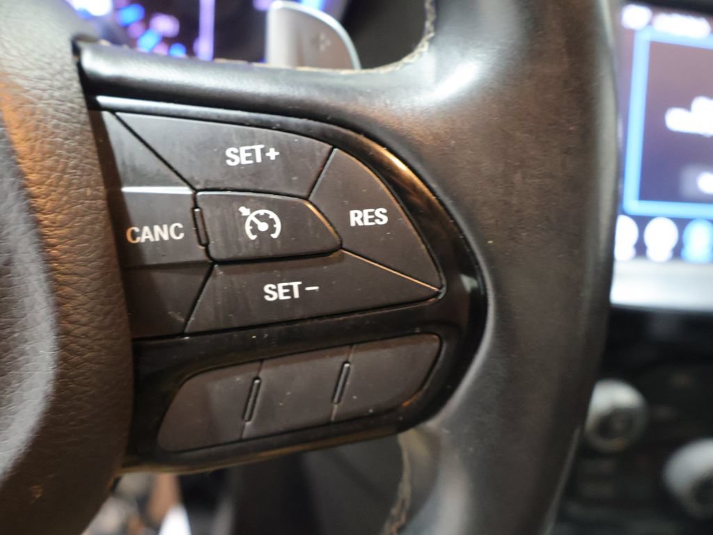 Used 2017 Chrysler 300 S AWD/4WD image 33