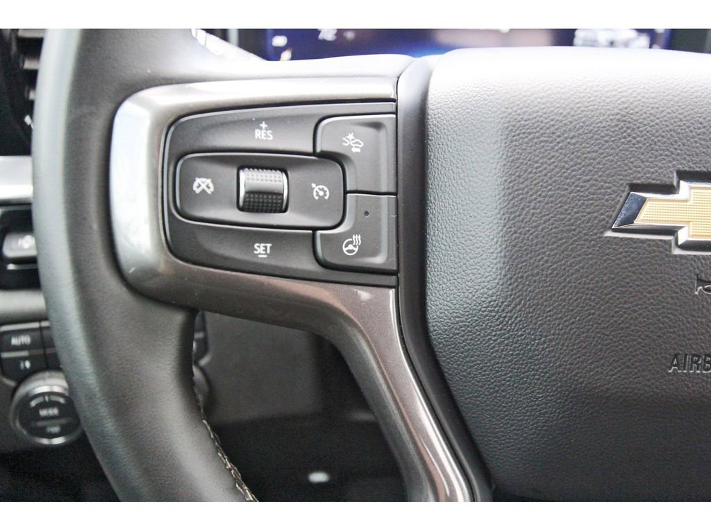 Used 2025 Chevrolet Silverado 3500 High Country w/ High Country Premium Package image 15