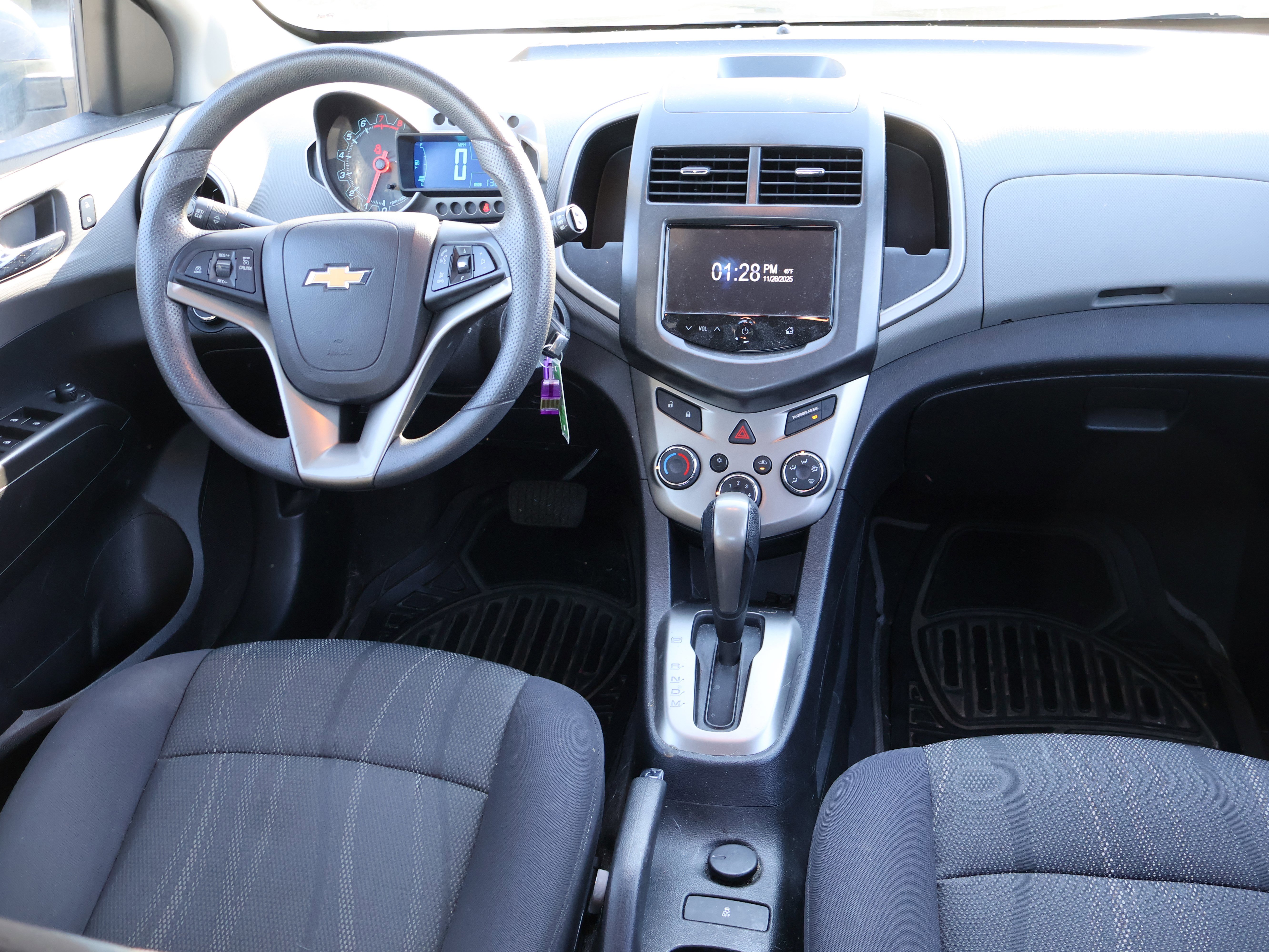 Used 2014 Chevrolet Sonic LT image 15