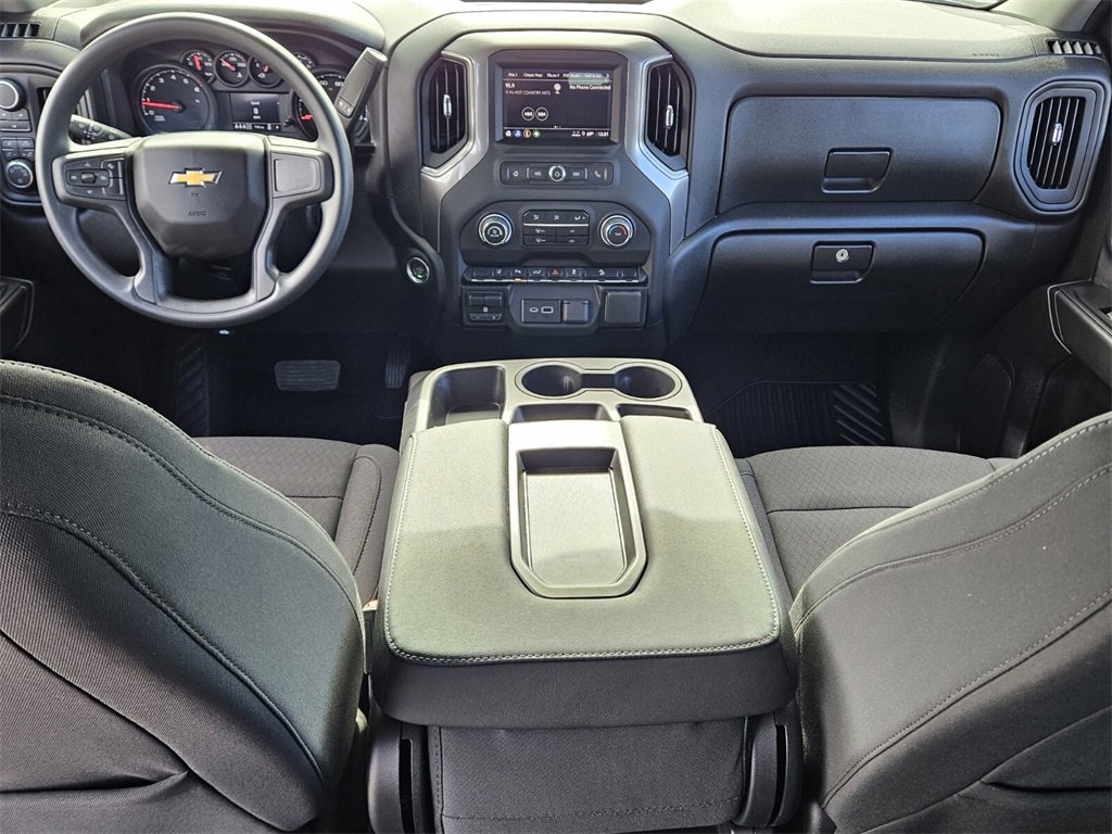 Used 2026 Chevrolet Silverado 2500 Custom w/ Custom Value Package image 6