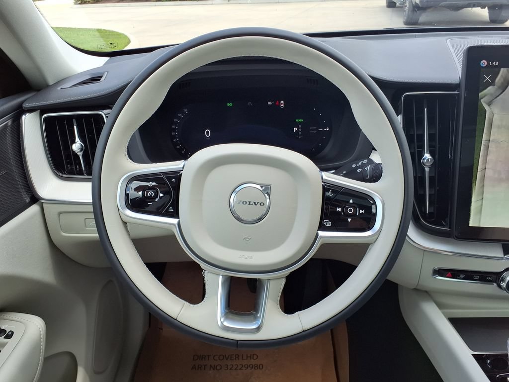 New 2026 Volvo XC60 T8 Ultra w/ Protection Package Premier AWD/4WD image 19
