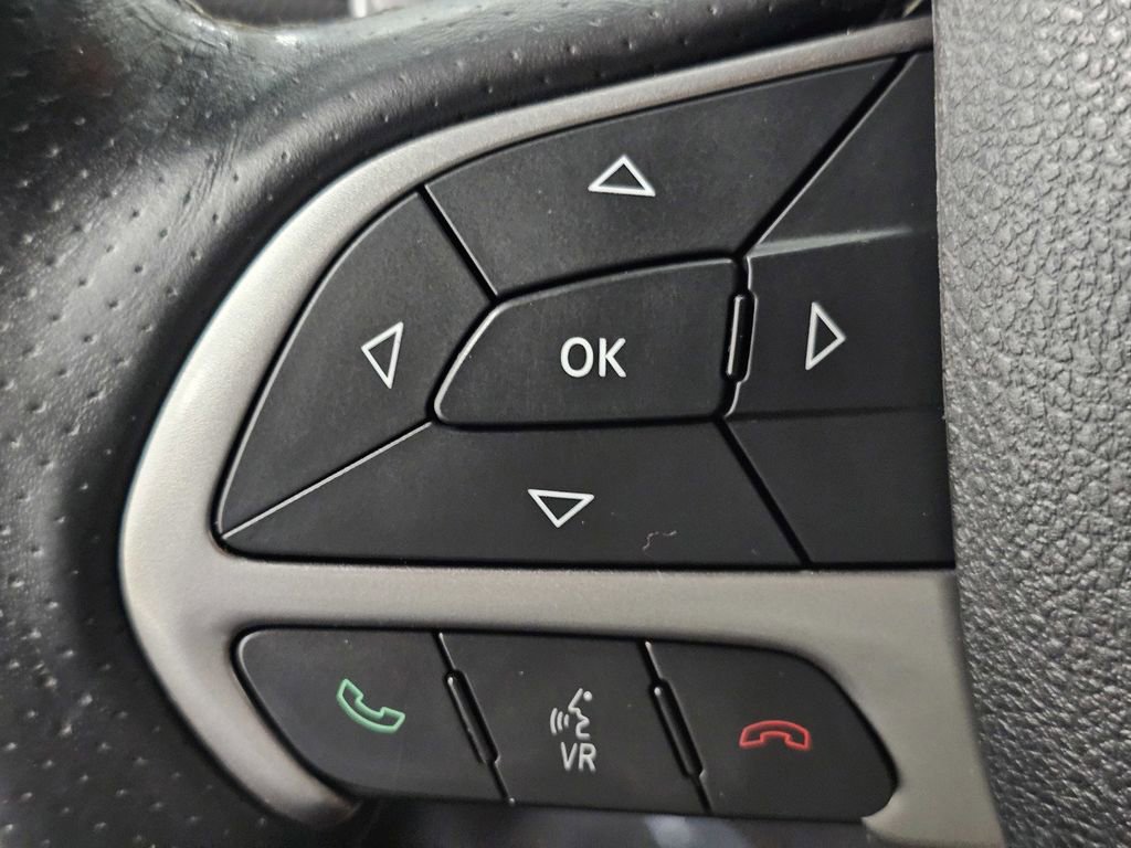 Used 2016 Dodge Challenger SRT Hellcat RWD image 26