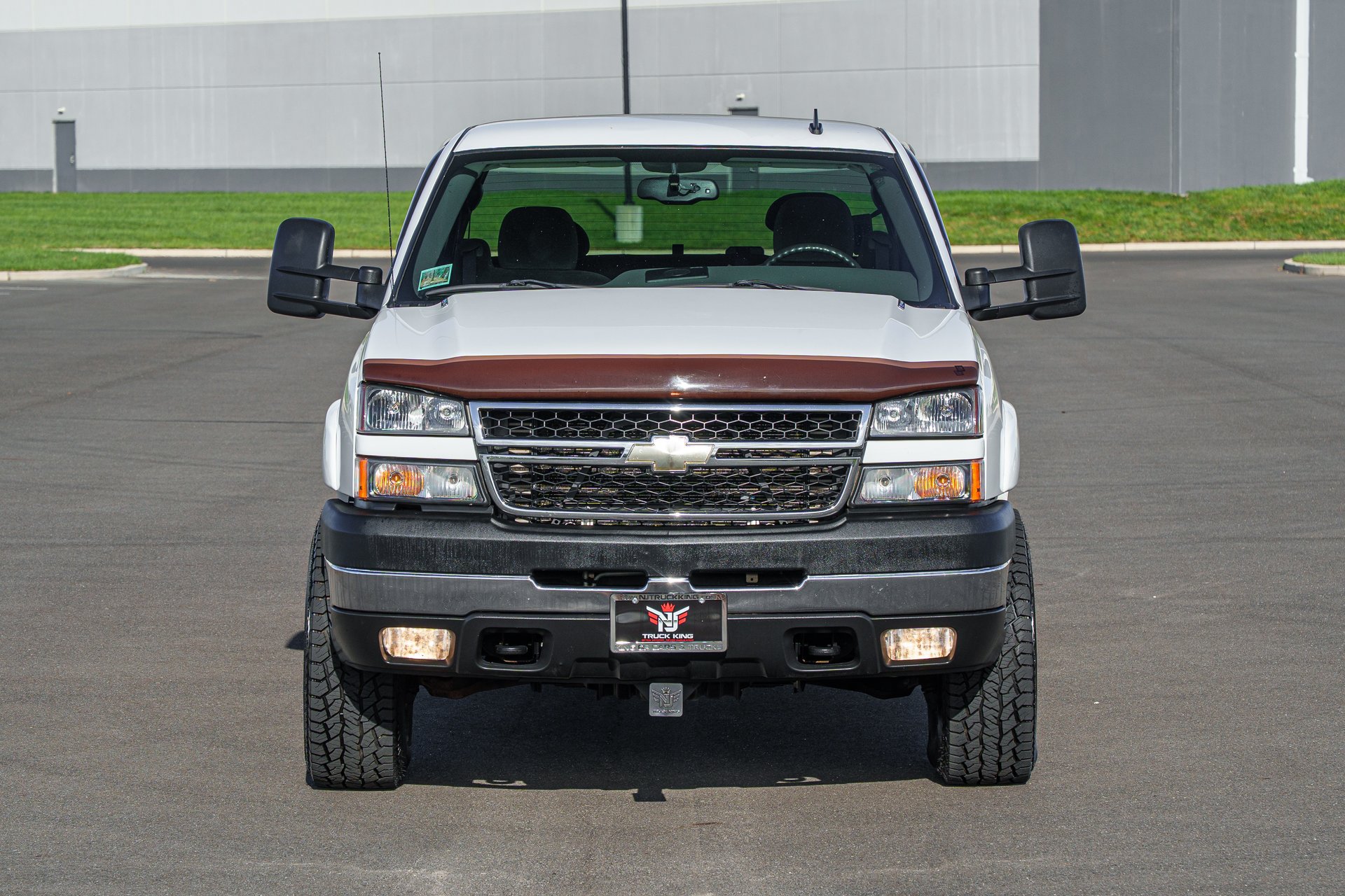 Used 2006 Chevrolet Silverado 2500 LT w/ Heavy-Duty Power Package AWD/4WD image 5