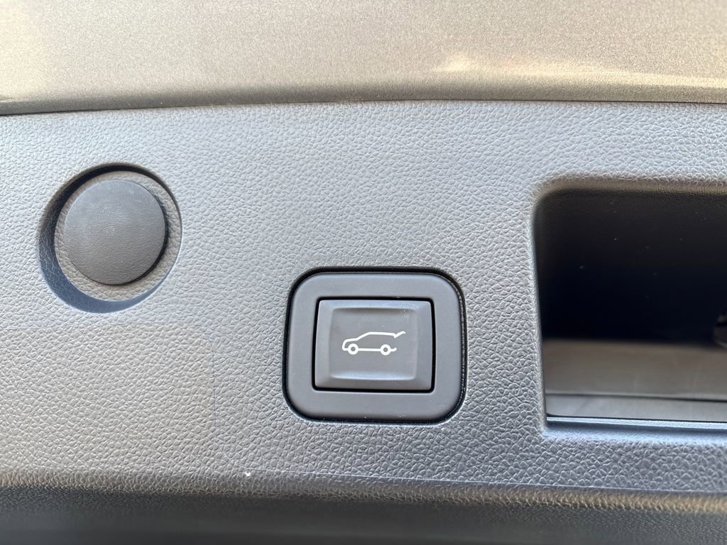 New 2026 GMC Terrain AT4 w/ Convenience Package III image 44