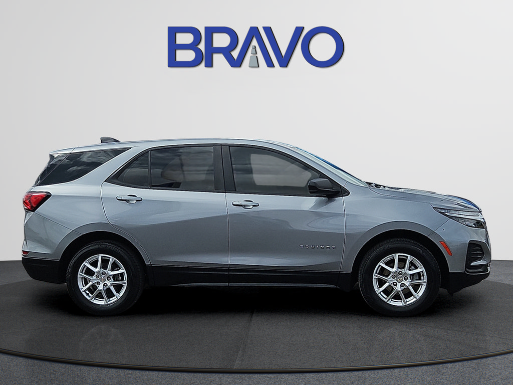 Used 2024 Chevrolet Equinox LS AWD/4WD image 5