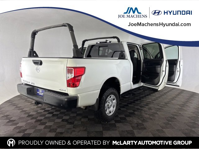 Used 2022 Nissan Titan S w/ HD Front GAWR Package image 16