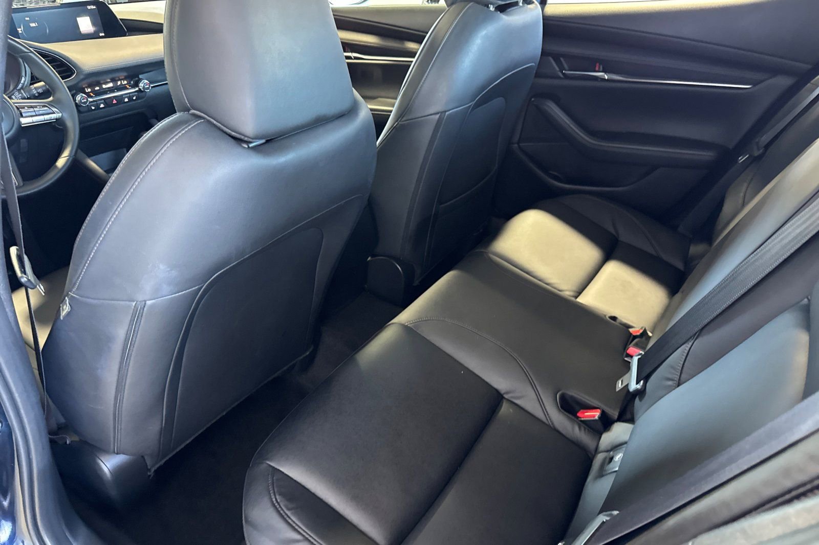 Used 2023 MAZDA MAZDA3 s FWD image 4