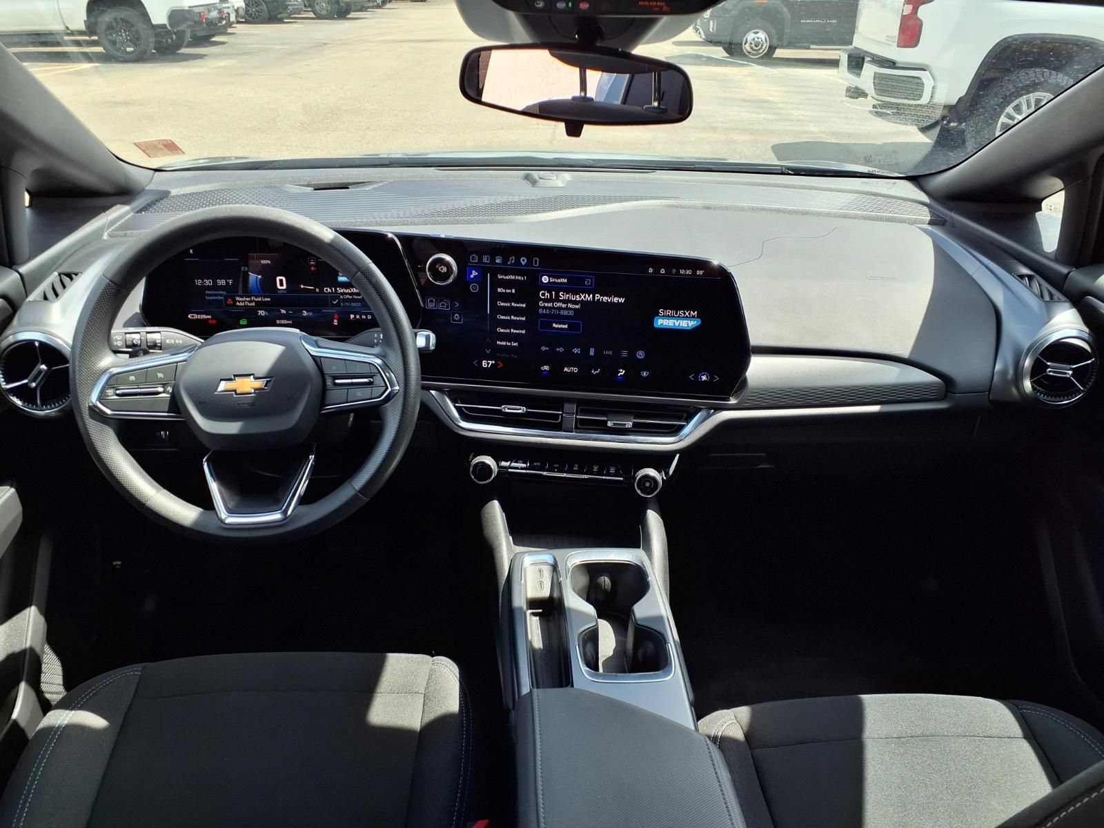 Used 2026 Chevrolet Equinox EV LT FWD image 3