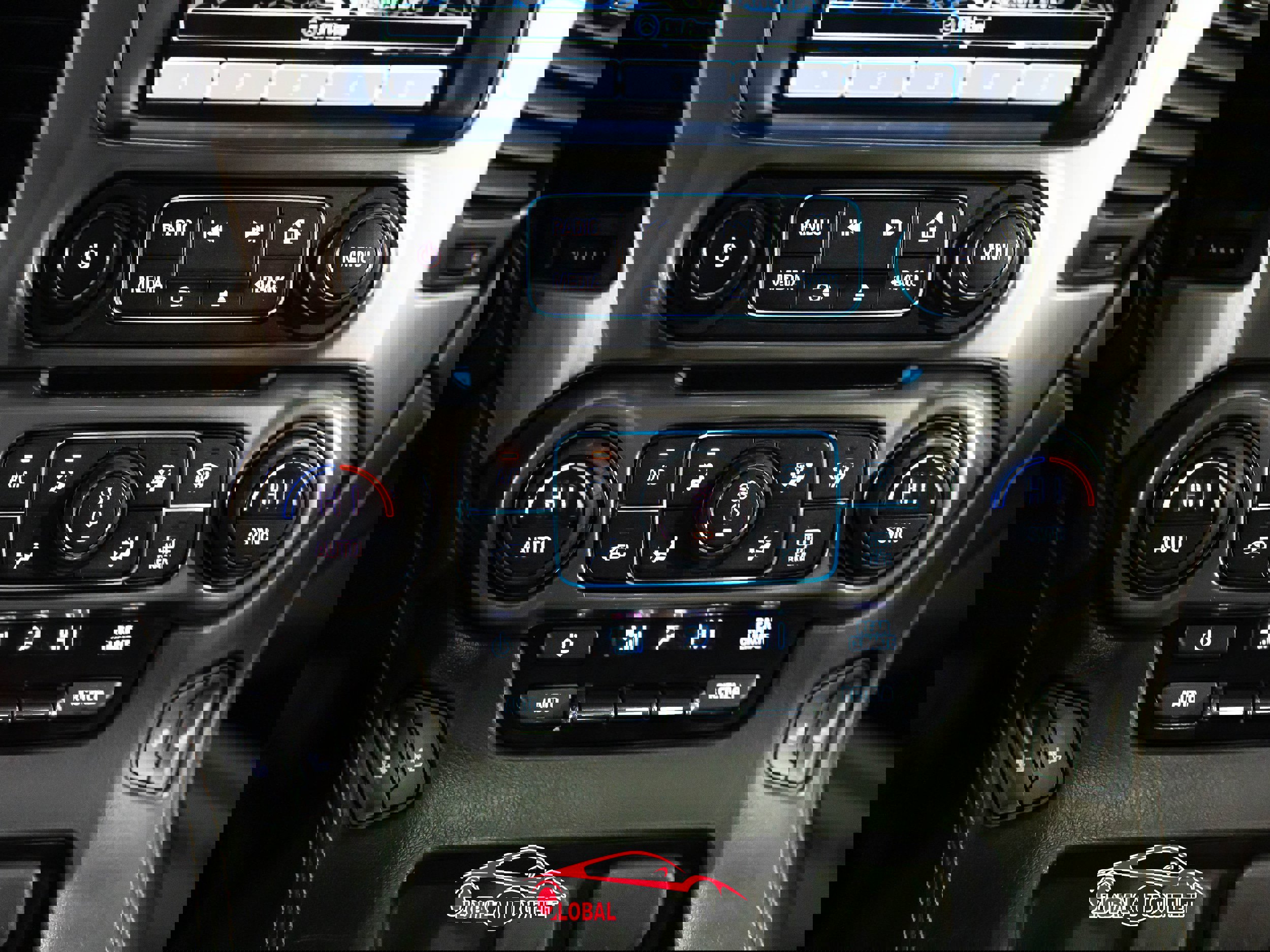 Used 2018 Chevrolet Tahoe LT w/ Luxury Package image 33