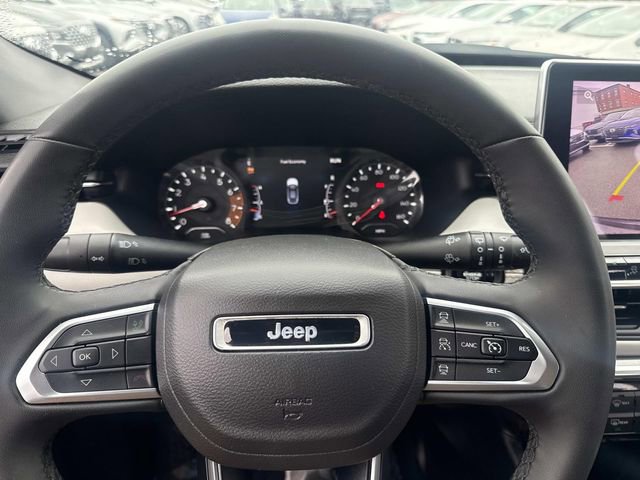 Used 2024 Jeep Compass Limited image 30