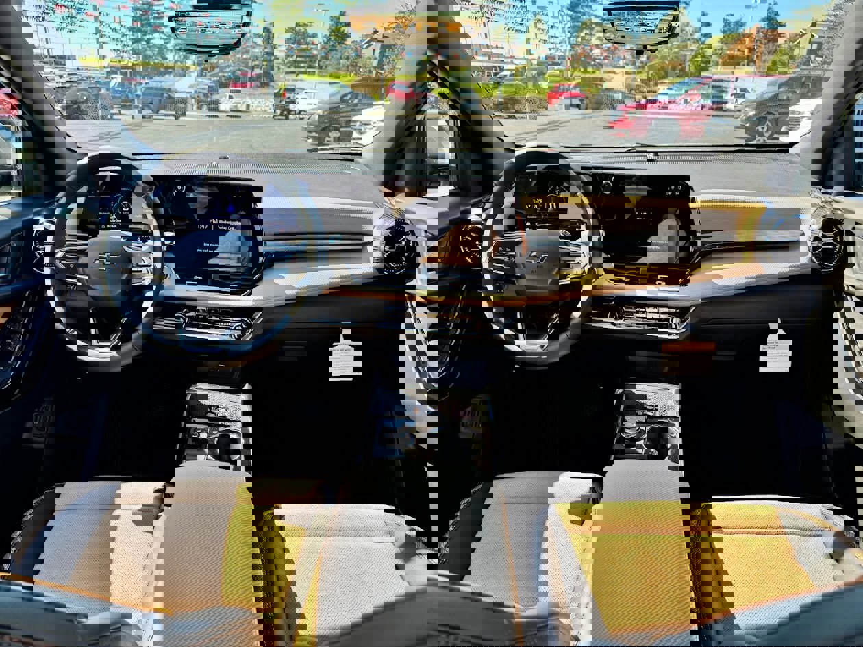 New 2026 Chevrolet Equinox ACTIV w/ Safety and Technology Package image 10