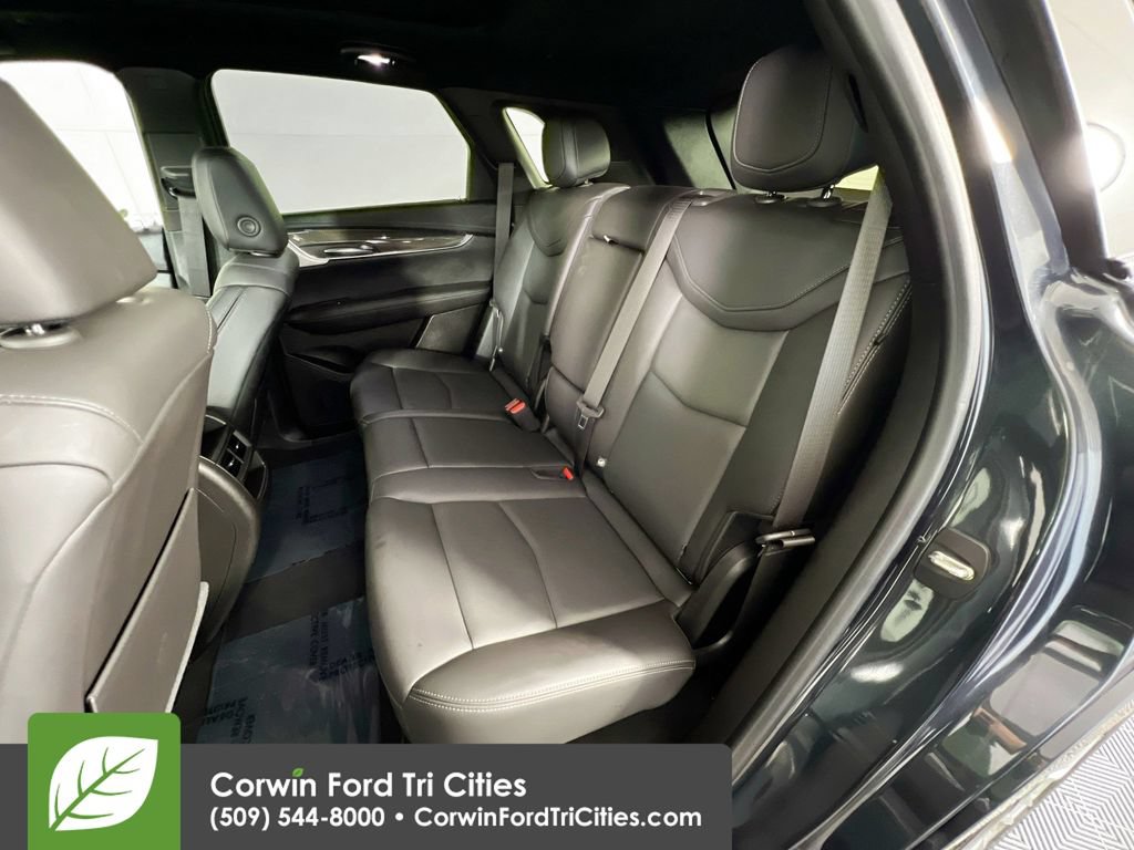 Used 2023 Cadillac XT5 Sportv w/ Technology Package AWD/4WD image 29