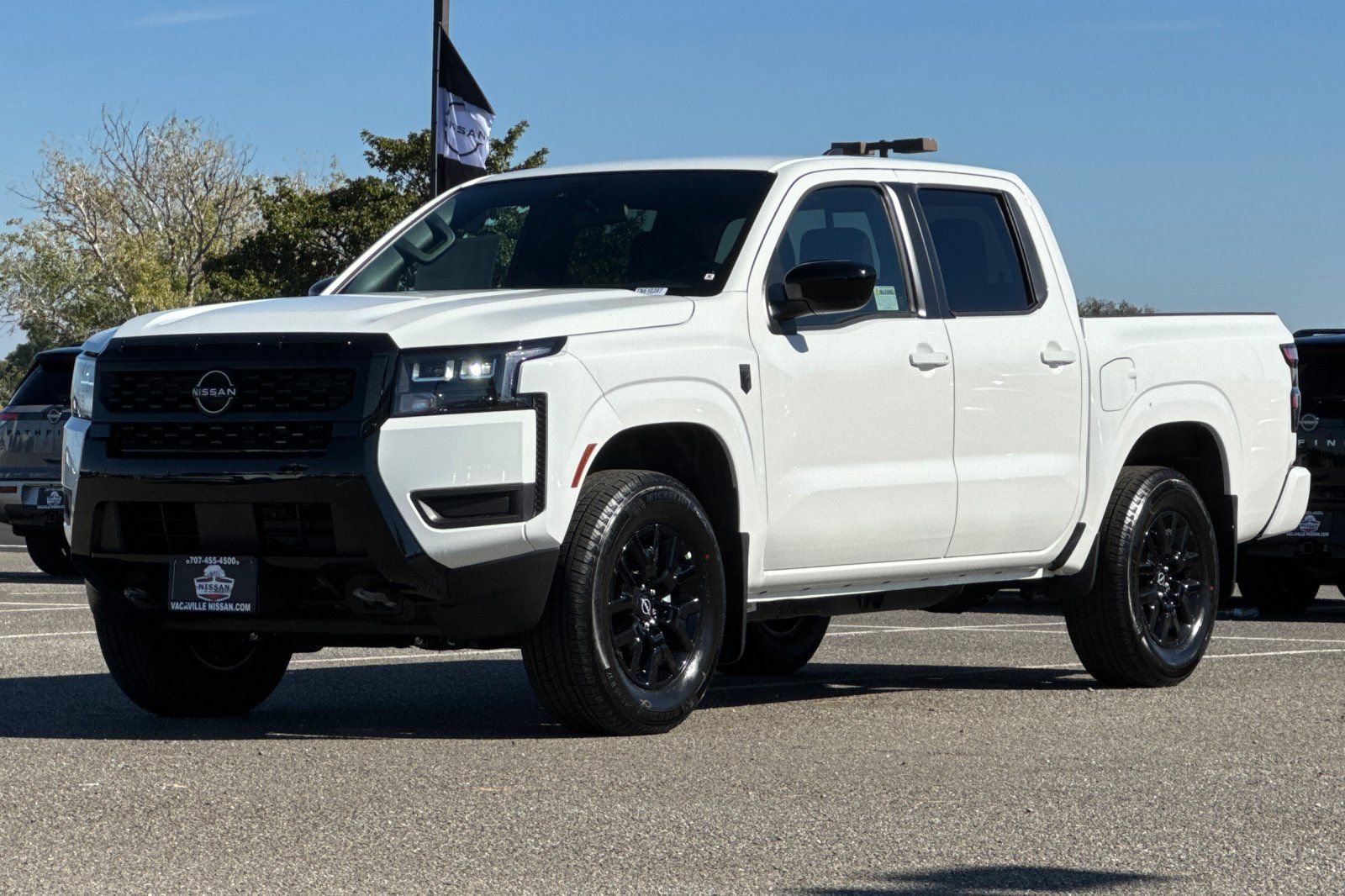 New 2026 Nissan Frontier SV w/ Tow Package AWD/4WD image 10