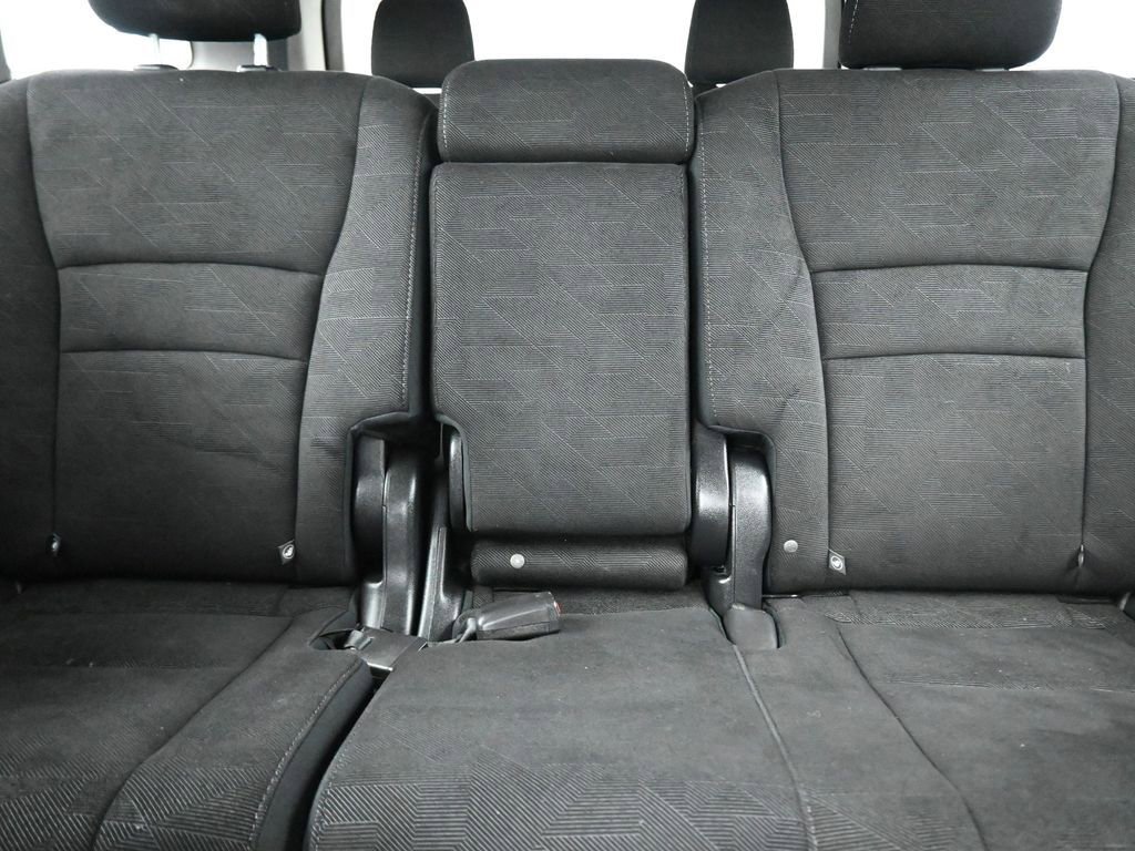 Used 2019 Honda Pilot LX image 26