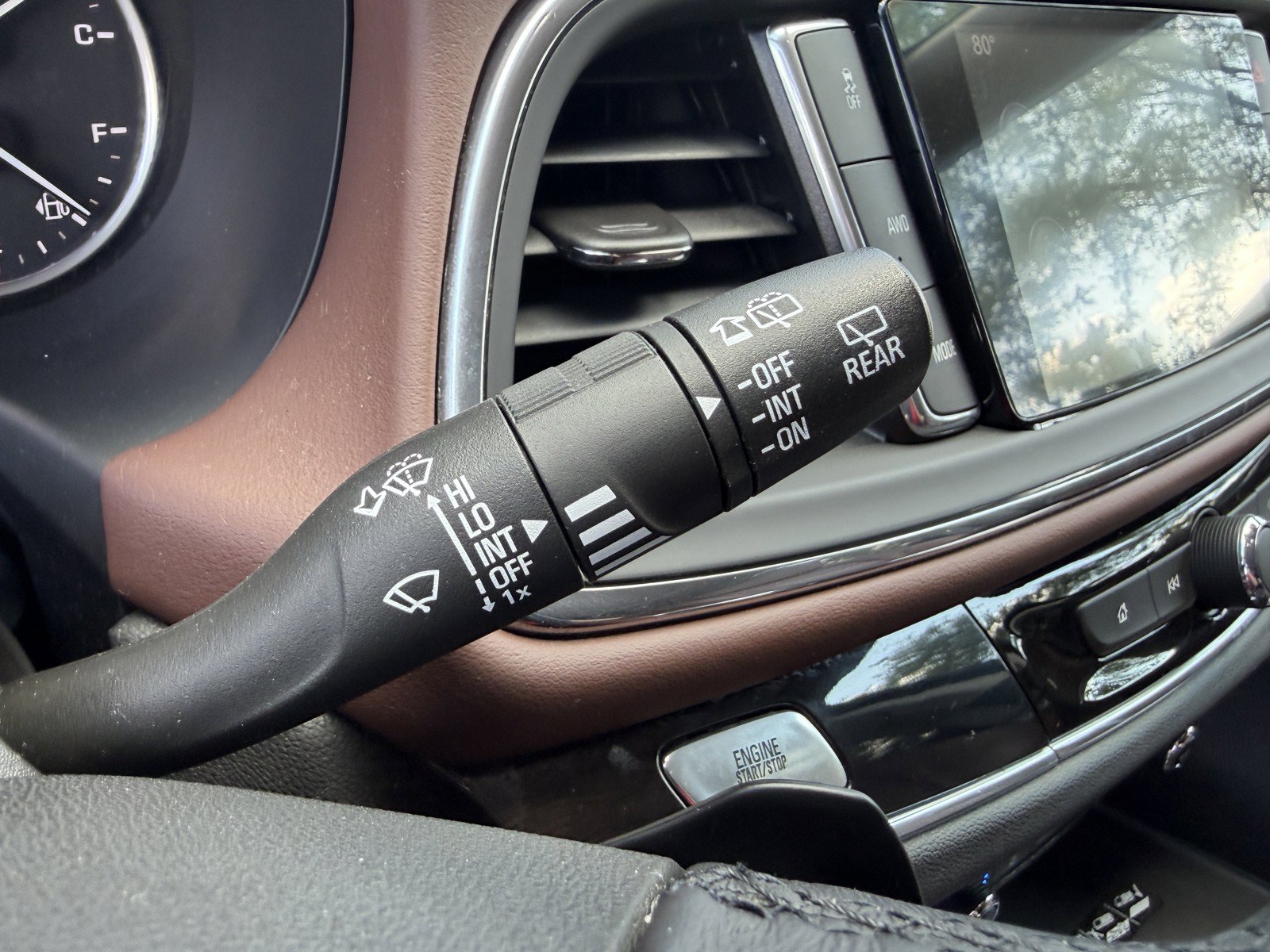 Used 2019 Buick Enclave Avenir w/ Avenir Technology Package AWD/4WD image 25
