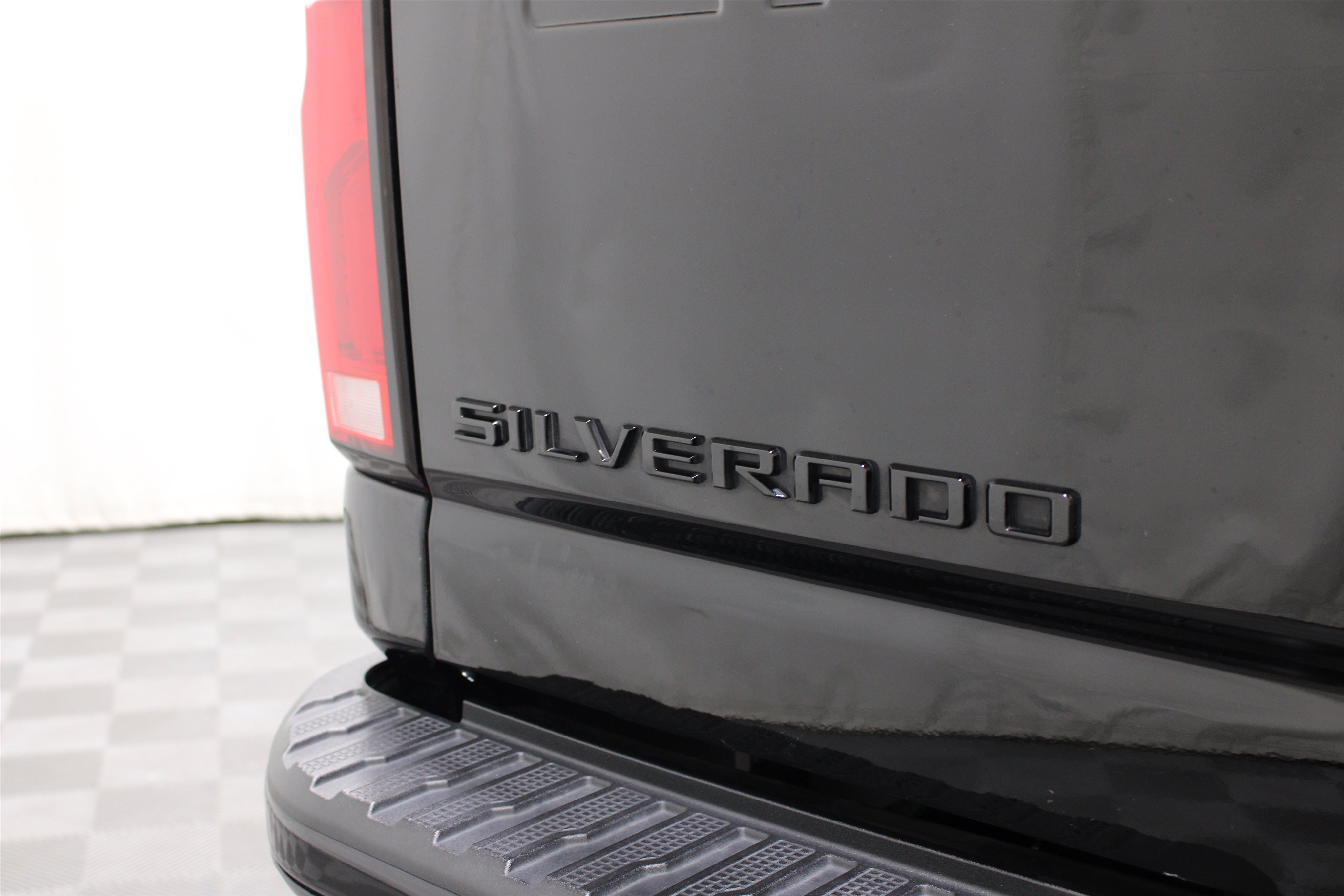 Used 2024 Chevrolet Silverado 2500 High Country w/ High Country Premium Package AWD/4WD image 27