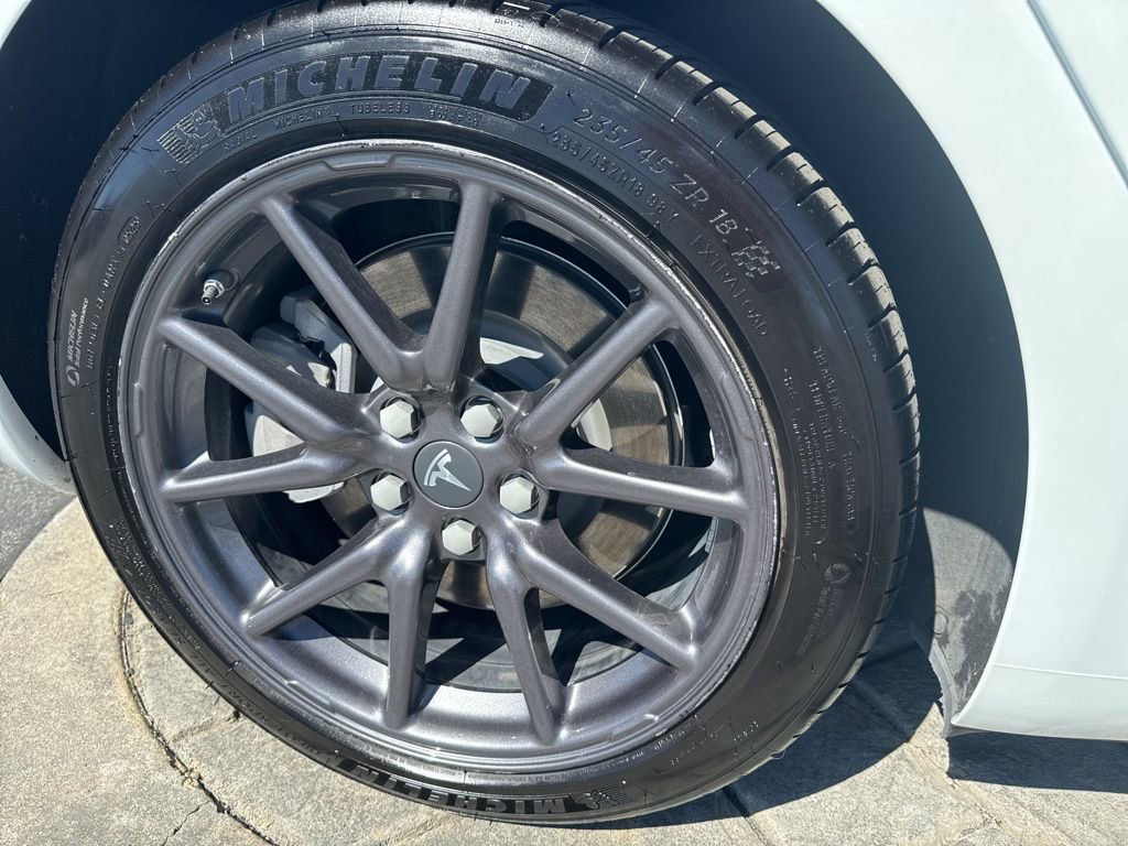 Used 2019 Tesla Model 3 image 5