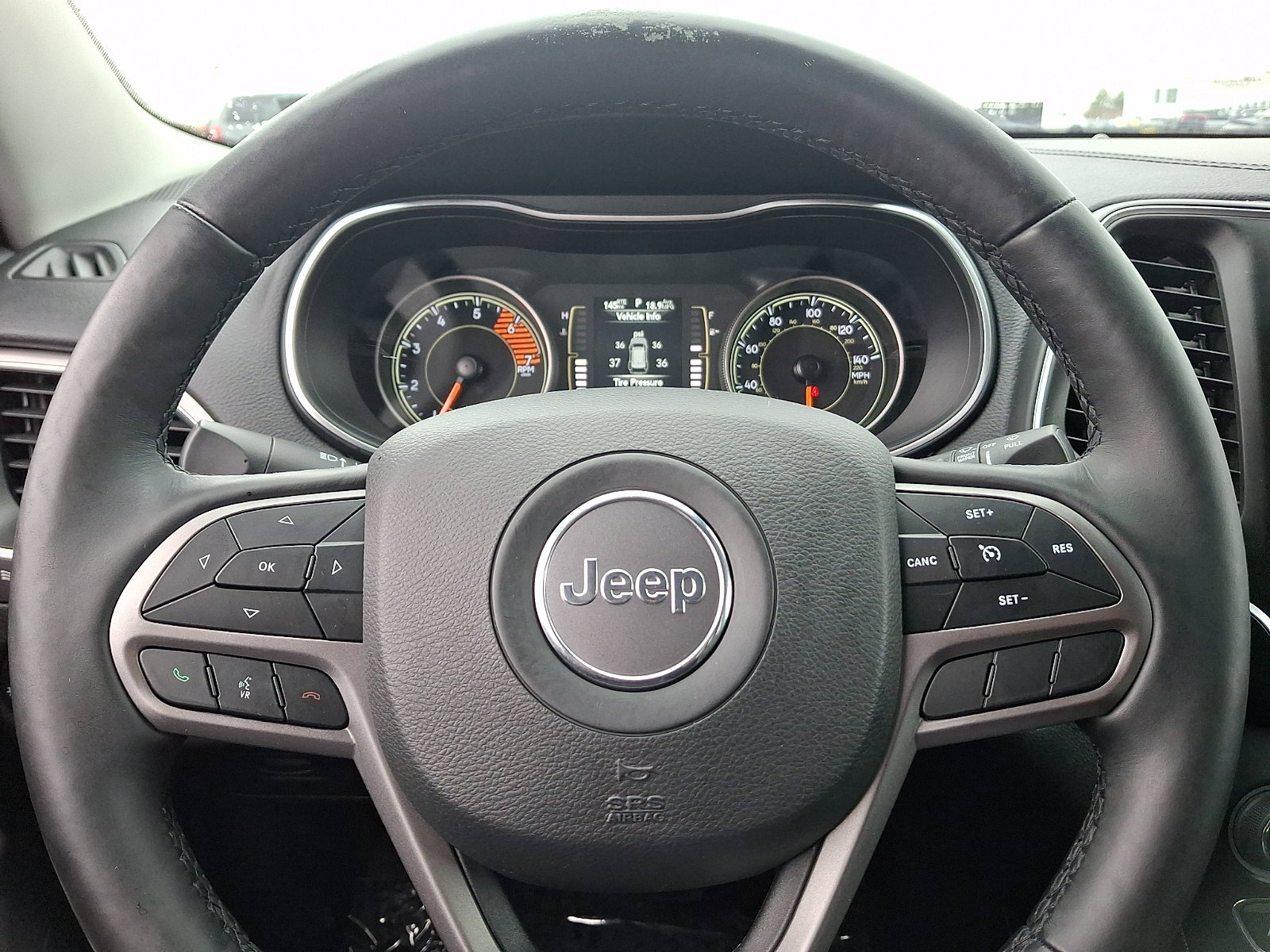 Used 2020 Jeep Cherokee Latitude Plus w/ Cold Weather Group image 18