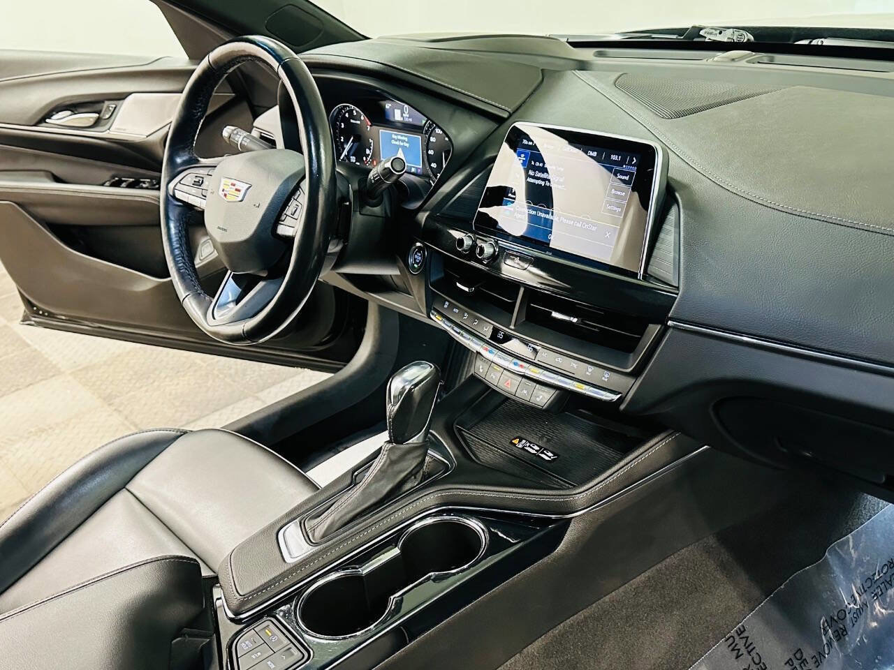 Used 2023 Cadillac CT4 Luxury w/ Sun And Sound Package image 9