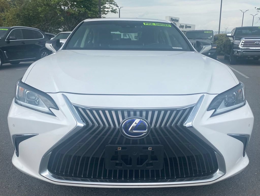 Used 2021 Lexus ES 300h w/ Premium Package FWD image 2