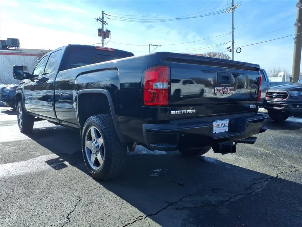 Used 2017 GMC Sierra 2500 SLT w/ All Terrain HD Package image 22