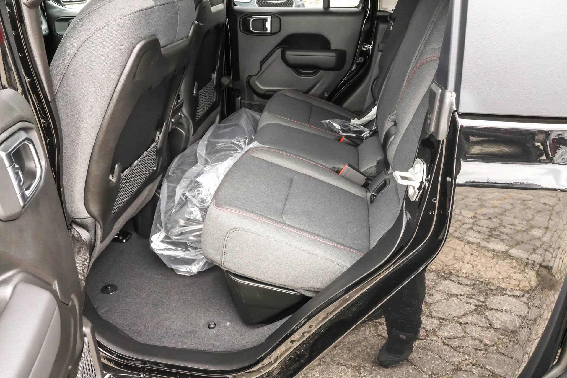 New 2025 Jeep Gladiator Rubicon w/ Convenience Group image 14