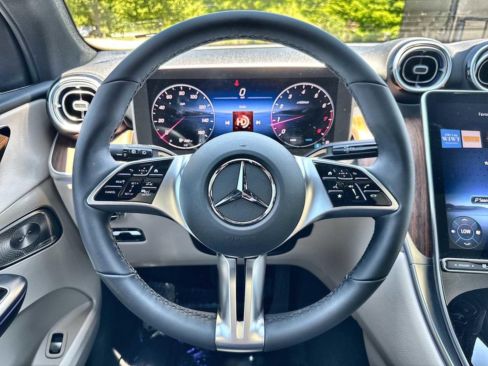 Used 2026 Mercedes-Benz GLC 300 4MATIC image 21
