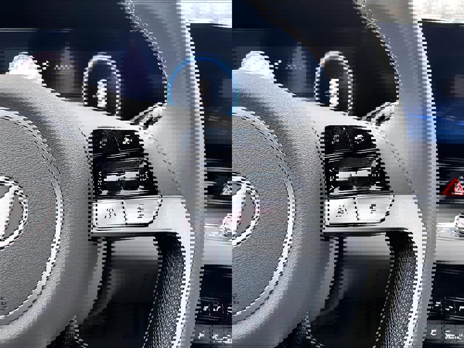 Used 2025 Hyundai Elantra SEL image 24