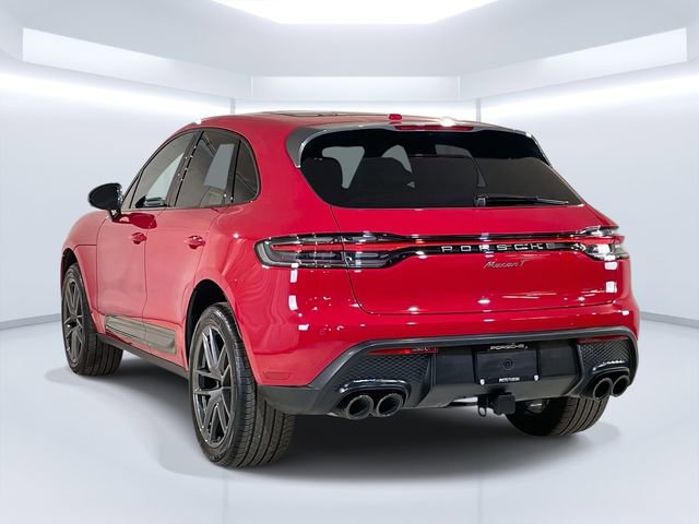 Certified 2025 Porsche Macan Turbo image 3