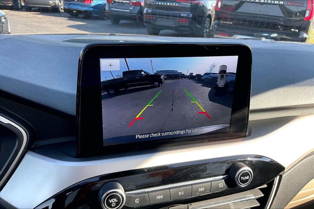 Used 2022 Ford Escape SEL w/ Technology Package AWD/4WD image 17