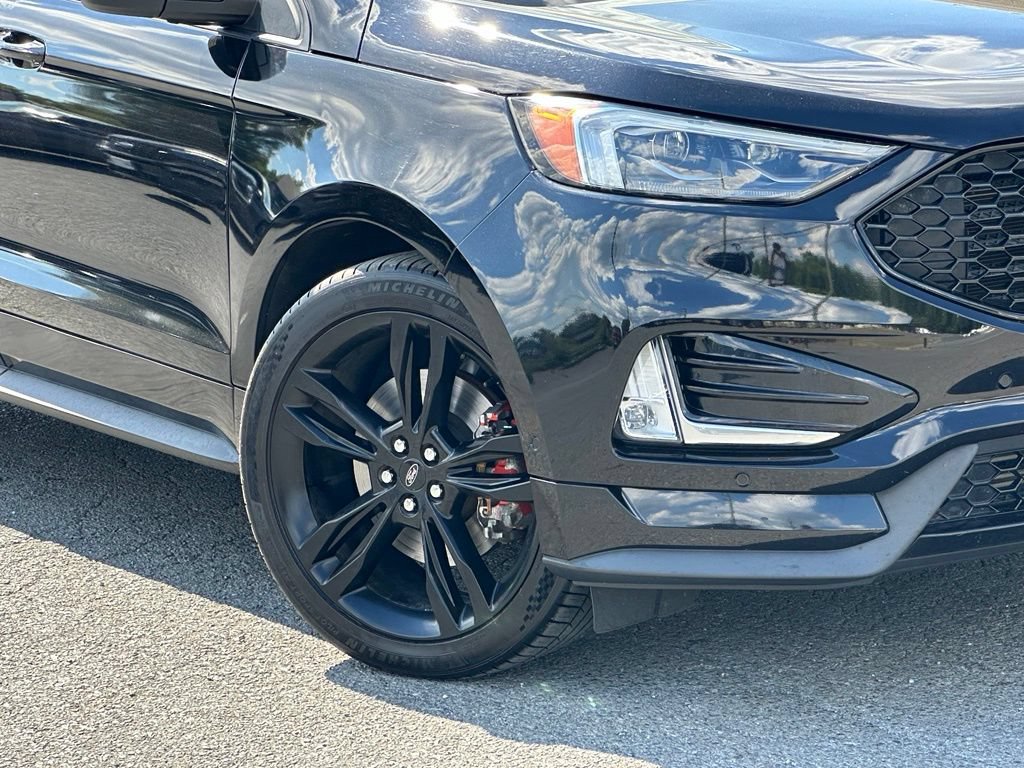 Used 2019 Ford Edge ST w/ Equipment Group 401A AWD/4WD image 40