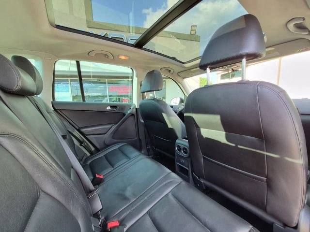 Used 2017 Volkswagen Tiguan Sport image 19