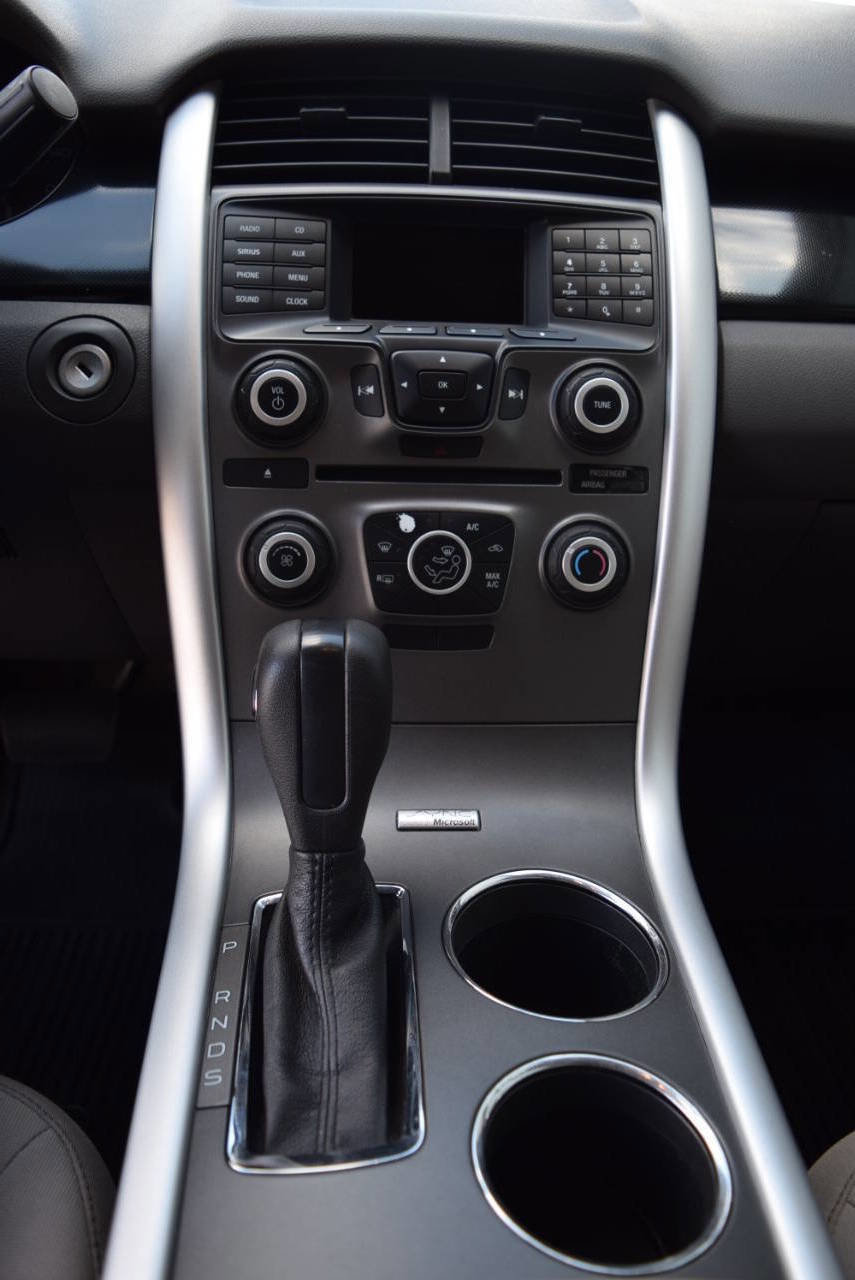 Used 2013 Ford Edge SE image 24