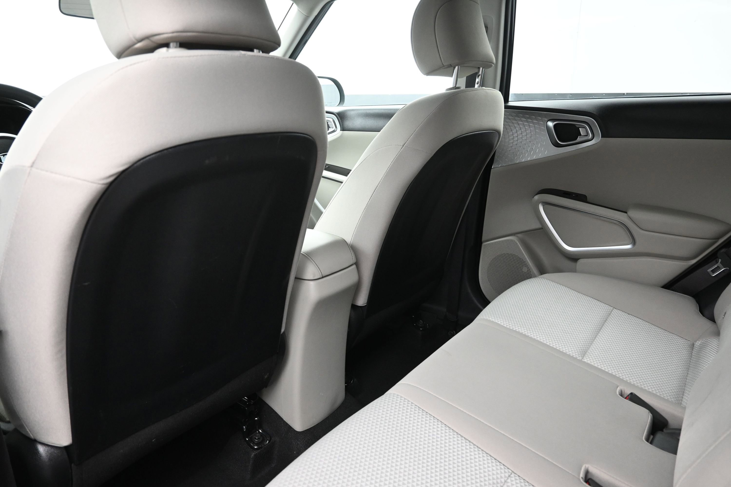 Used 2020 Kia Soul LX FWD image 21
