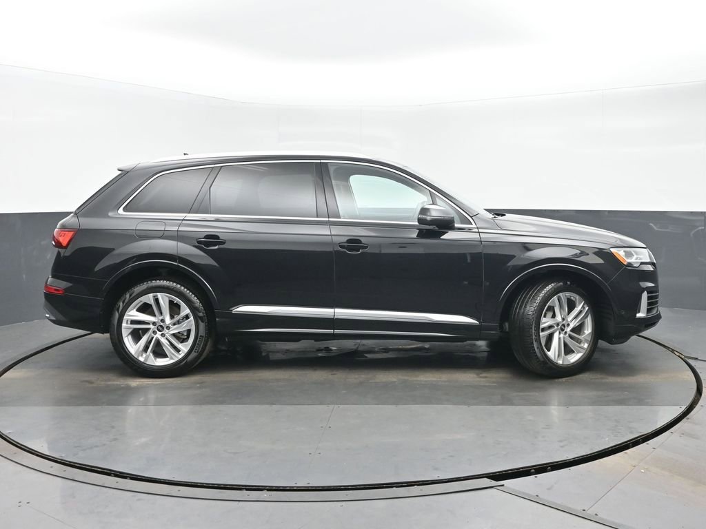 Used 2023 Audi Q7 3.0T Premium Plus w/ Premium Plus Package image 2