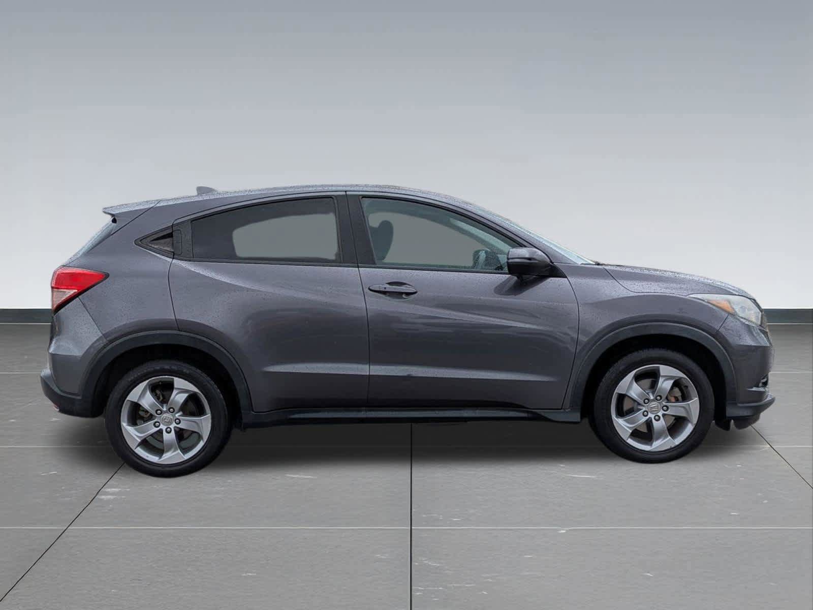 Used 2016 Honda HR-V EX image 7